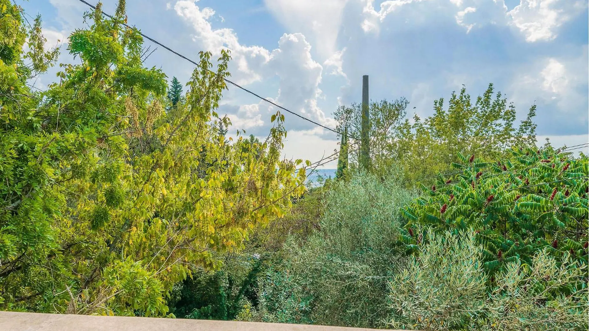 3 Bedroom Lovely Home In Aix-En-Provence