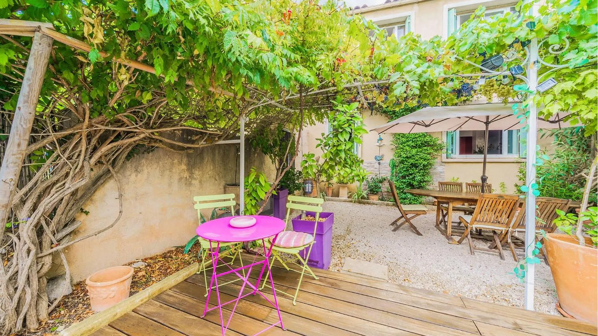 3 Bedroom Lovely Home In Aix-En-Provence France